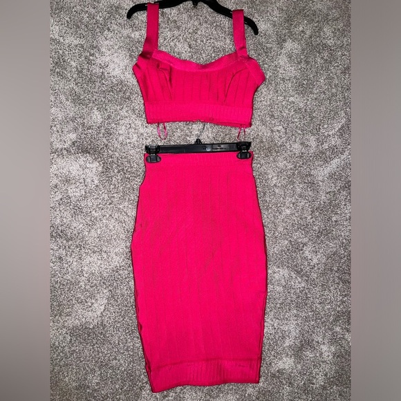 By The Way - Pink Two Piece Skirt And Crop Top
Size XS Set
NWOT - Picture 5 of 12